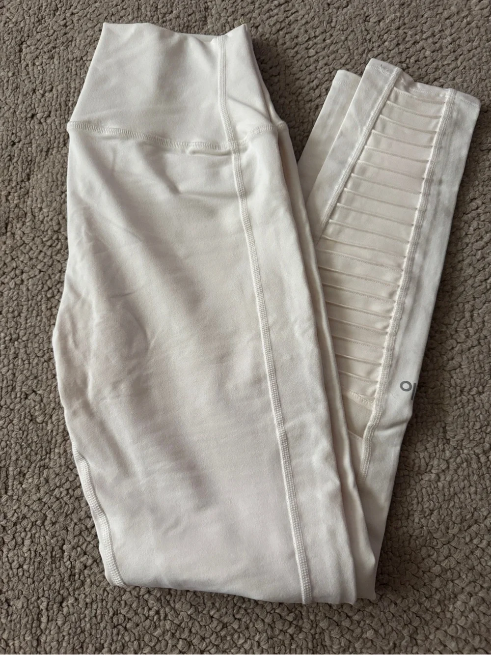 Alo Yoga vintage  off white moto legging
